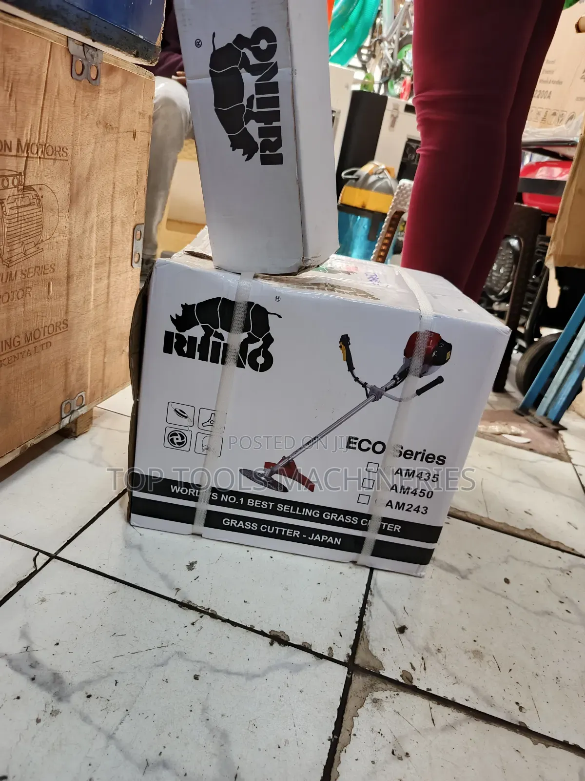 Rhino Brush Cutter 4 Stroke With 8 Blades