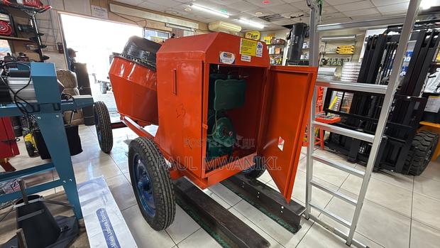 🔧Heavy-duty Concrete Mixer – Diesel Powered - thumbnail 2