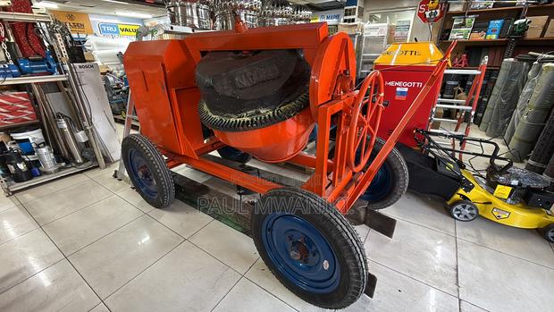 🔧Heavy-duty Concrete Mixer – Diesel Powered - main view