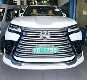 Lexus LX 2022 White