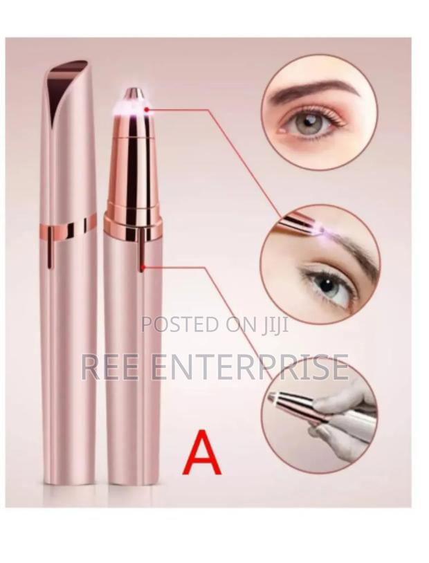 Flawless Facial Hair Shaver and Eye Brow Shaper