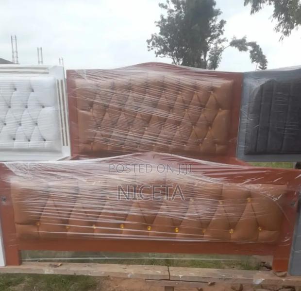 Brown Tufted Mocket 5by6 - main view