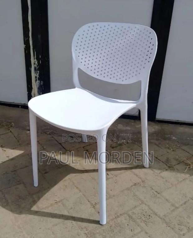White Plastic Office/Dining Chair