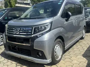Daihatsu Move 2021 Silver