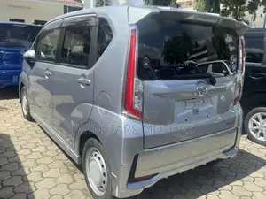 Daihatsu Move 2021 Silver
