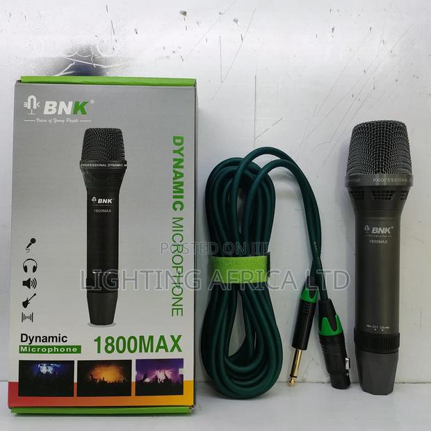 BNK Wired Dynamic Microphone With 10 Meters Cables