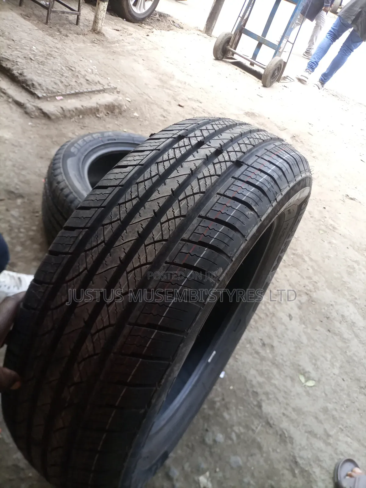 225/55r18 Maxtrek Tyres