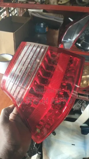 Toyota Crown Back Light 2007
