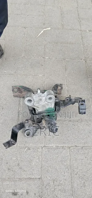 Toyota Prius Ingine Mountings