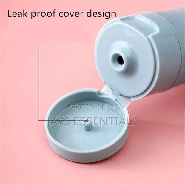 Portable and Convenient 3pcs Travel Cosmetic Bottles - thumbnail 3