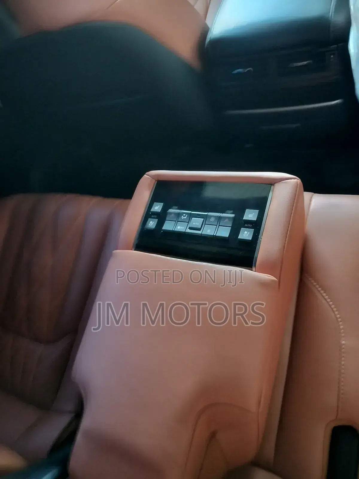 Lexus LX 2019 Off white