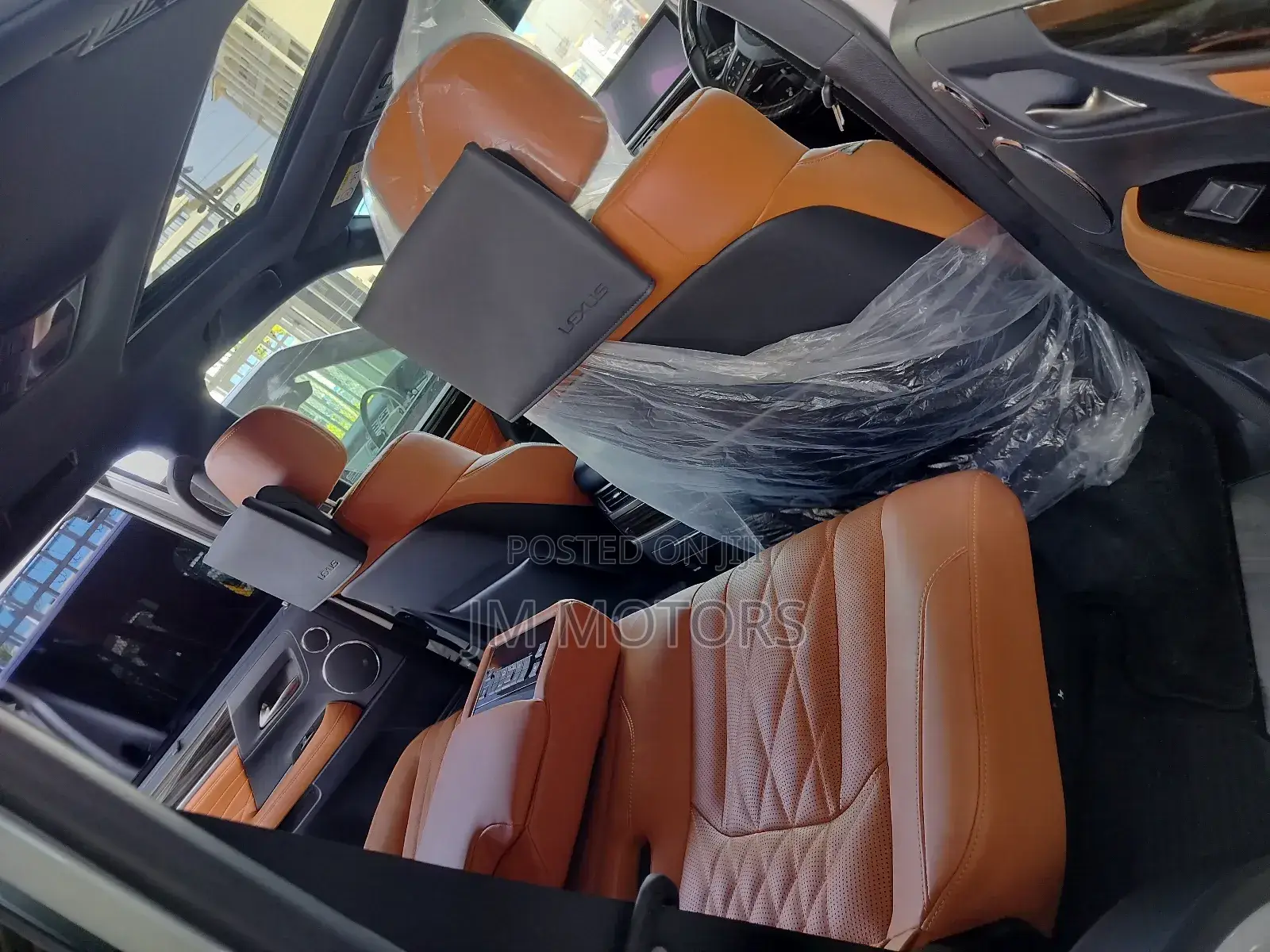 Lexus LX 2019 Off white
