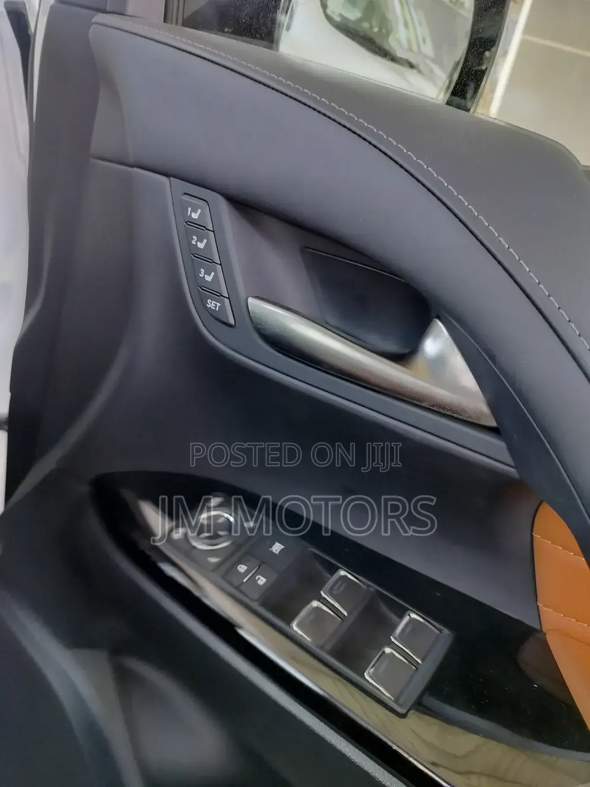 Lexus LX 2019 Off white