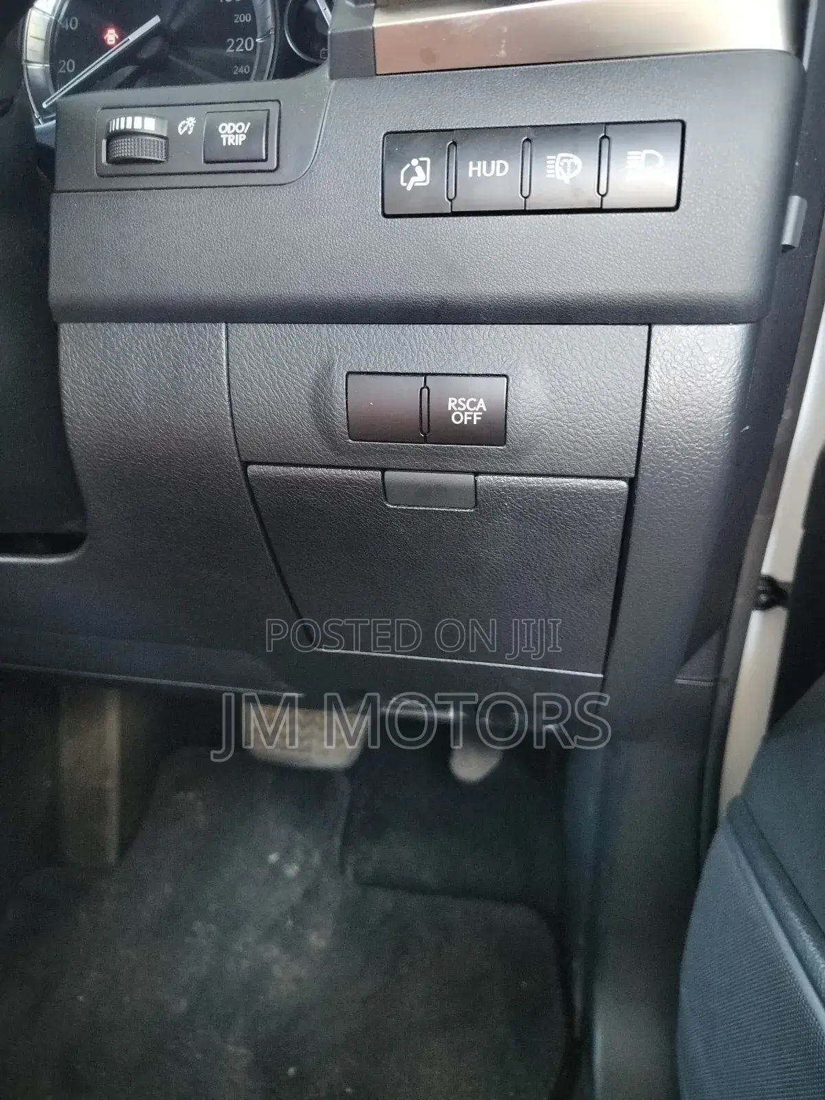 Lexus LX 2019 Off white