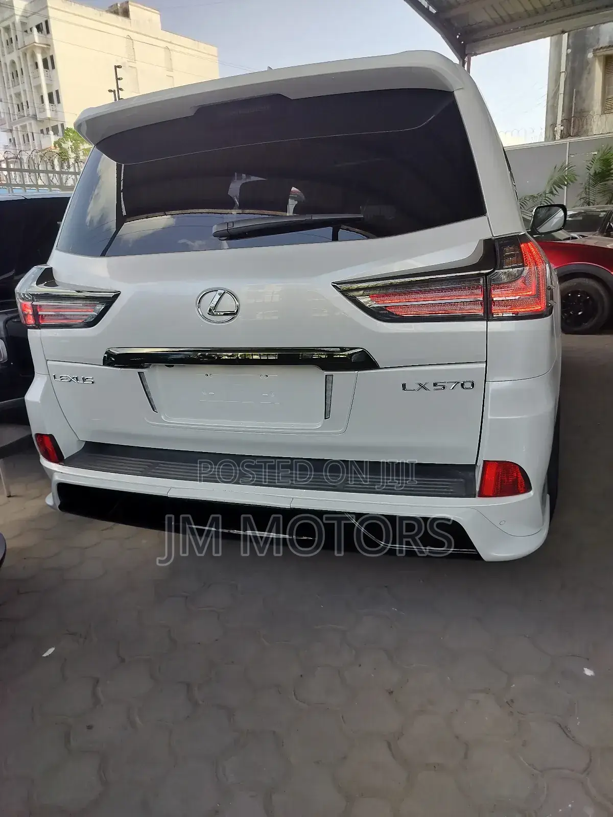 Lexus LX 2019 Off white