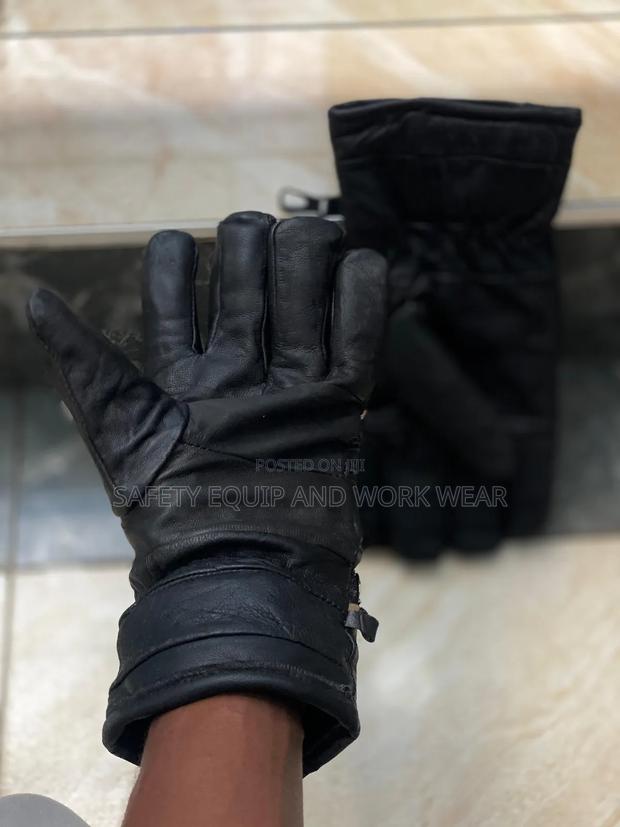 Short Leather Gloves Full En 12477 Compliance. - main view