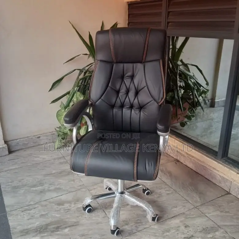 Office Chair: Modern Full Leather Chair With Strong Armrest
