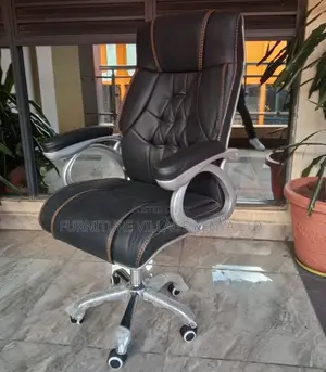 Office Chair: Modern Full Leather Chair With Strong Armrest