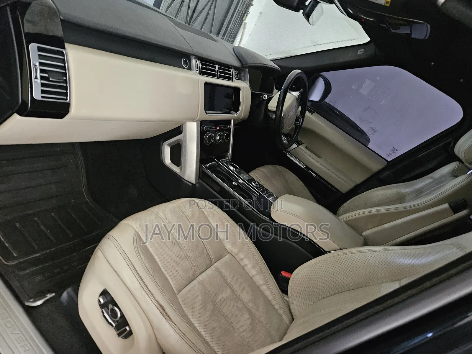 Land Rover Range Rover Vogue 2017 Black