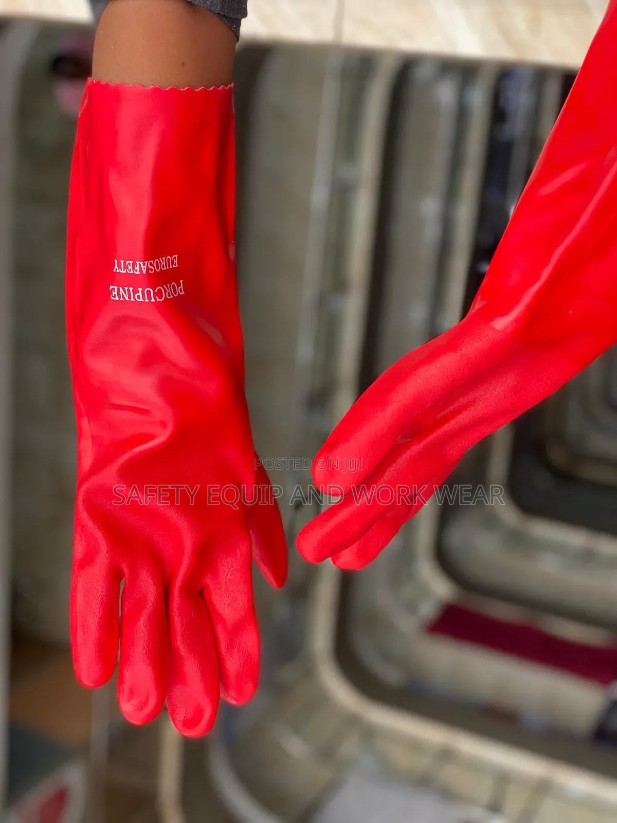 Red Pvc Gloves Ce Certified Hand Protection.