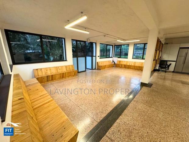 Furnished 15,000 Ft2 Office With Service Charge Included - thumbnail 6