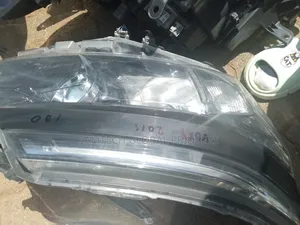 Top Tier Resolution Voxy 2015 Headlight Available