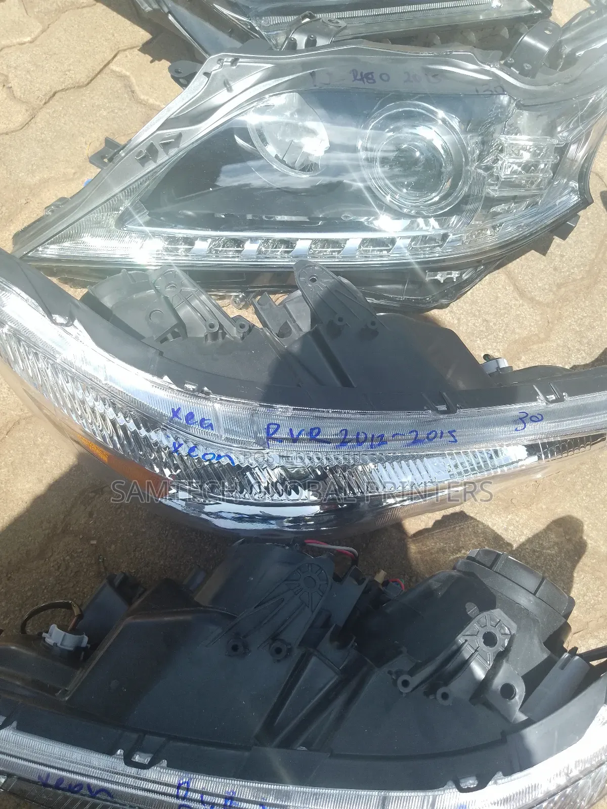 Supreme Quality Mitsubishi RVR Headlight Available