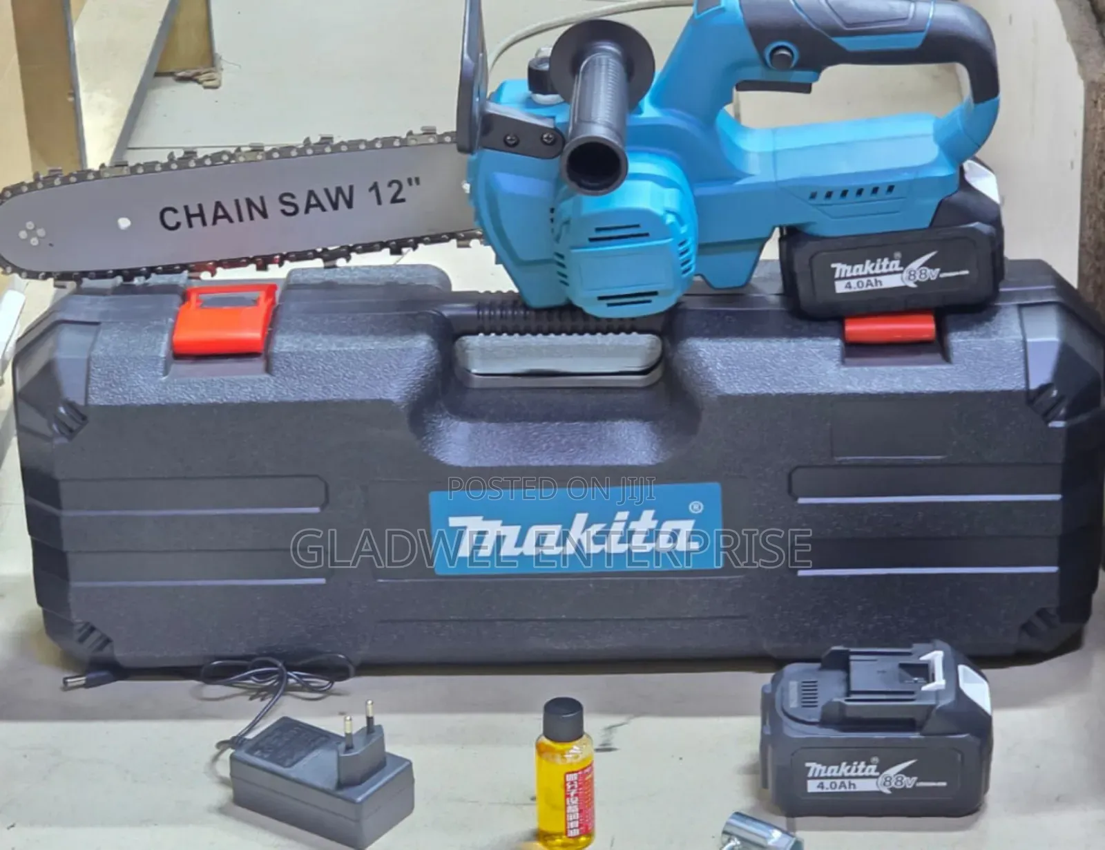 88v Makita Cordless Chainsaw 12inch