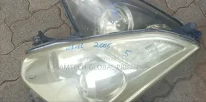 Exclusive Best Quality Toyota Wish 2005 Headlight