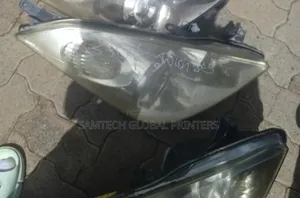 Crystal Clear Toyota Wish 2003 Headlight