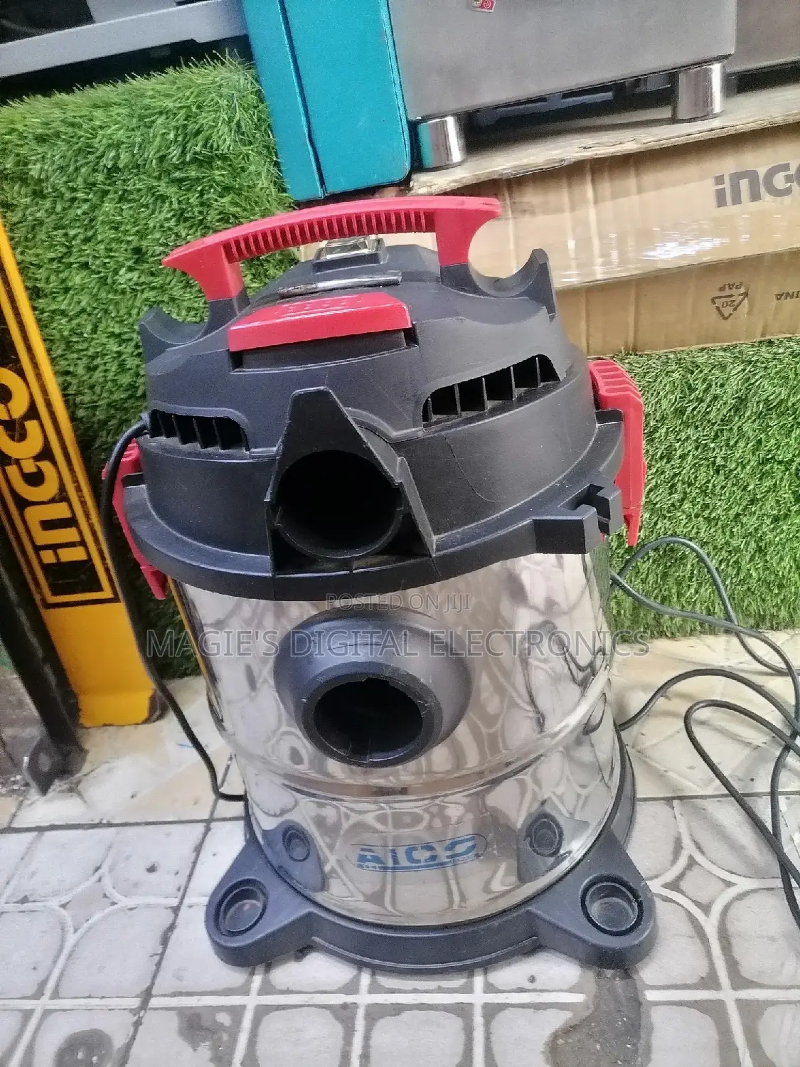 Well Performing 20l Aico Vacuum Cleaner