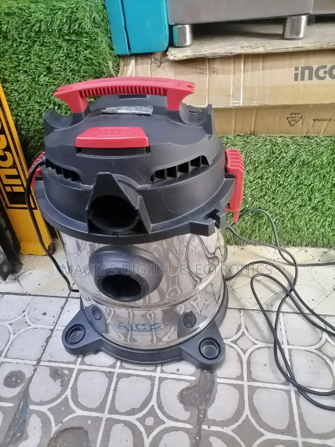 Long Last 20l Aico Vacuum Cleaner