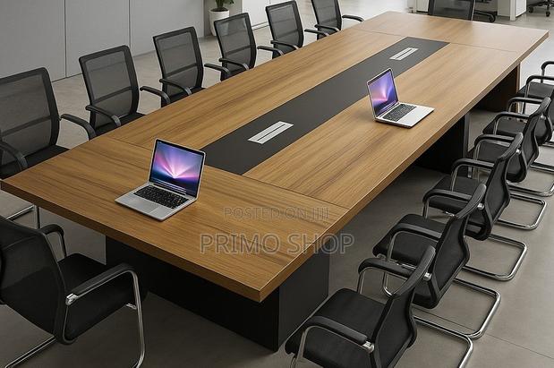 Office Table; Polished Low-Maintenance Boardroom Table - thumbnail 4