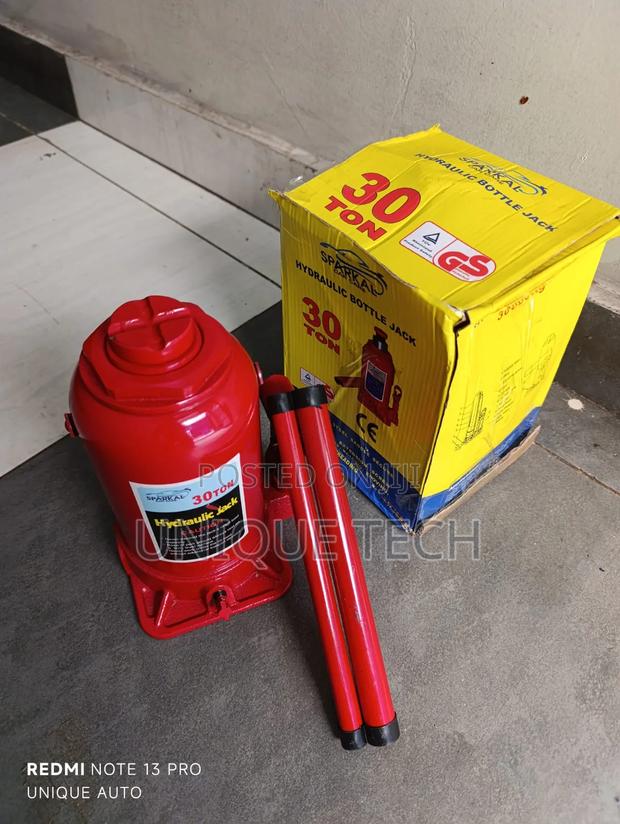 30t Bottle Jack / 30 Ton Industrial Grade Hydraulic Tool