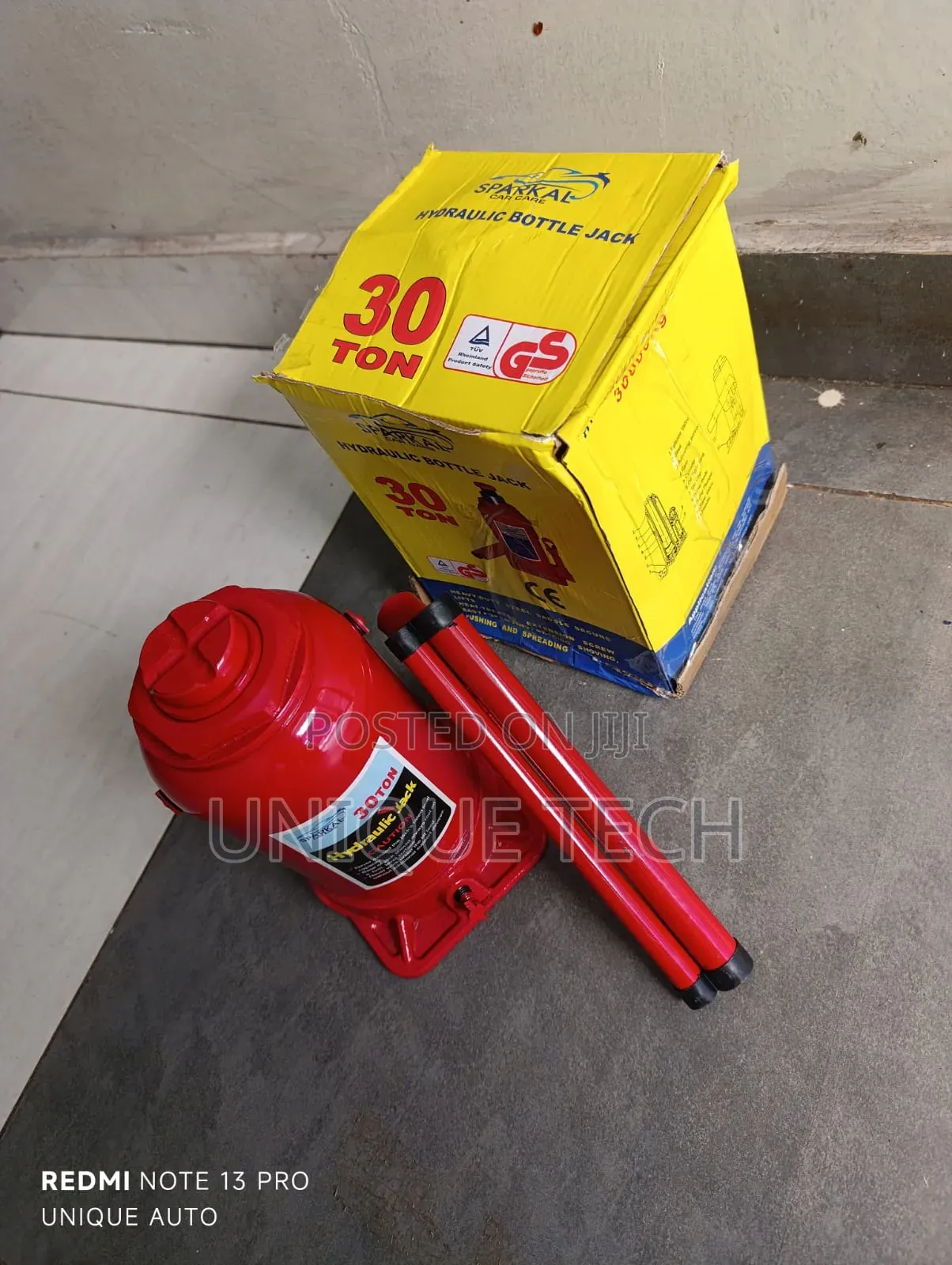 30 Ton Steel Hydraulic Jack – Lifts Heavy Loads