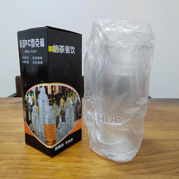 Hand Shake Cup Drink Mixer With Scale Shaker Cup - main view