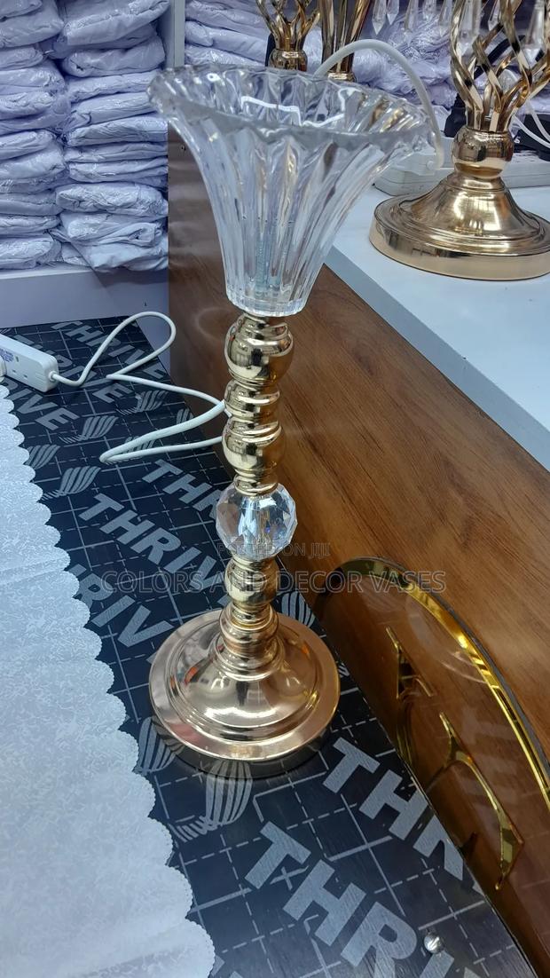 Glass Centre Piece - main view