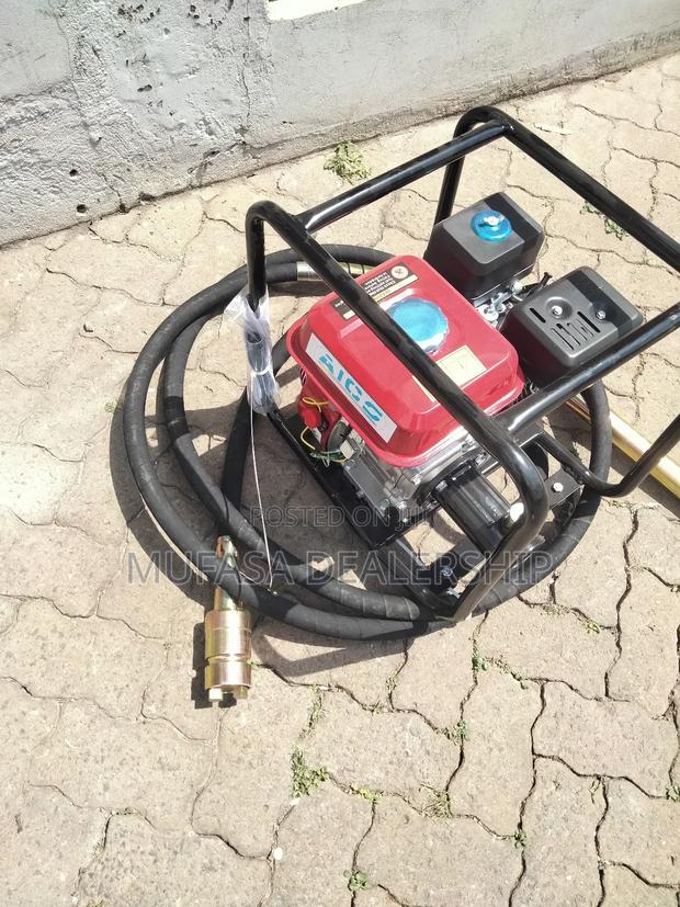 4 Stroke Aico Concrete Vibrators 45mm - main view