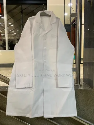 Reusable Safety White Lab Coat For Long Term Use.