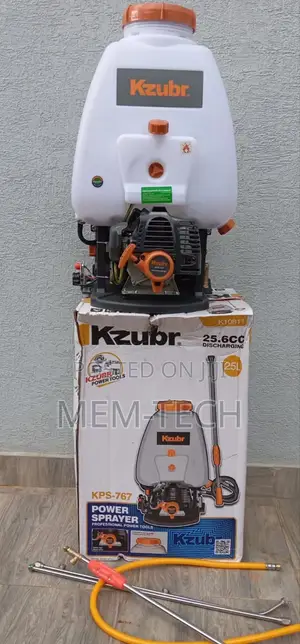 Engine Knapsack Sprayer/Kzubr 4stroke 25litres Power Sprayer