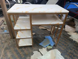 Manicure Table