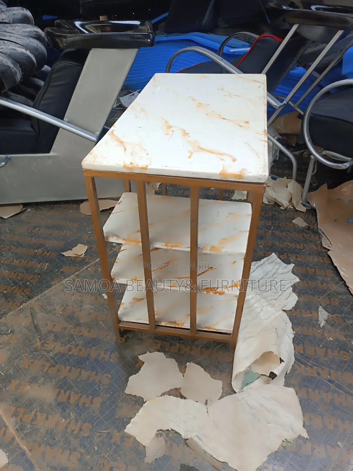 Manicure Table