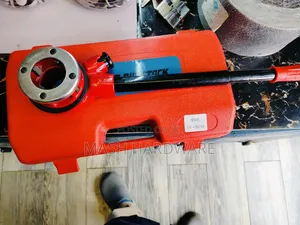 1/2" to 11/4: Die Stock