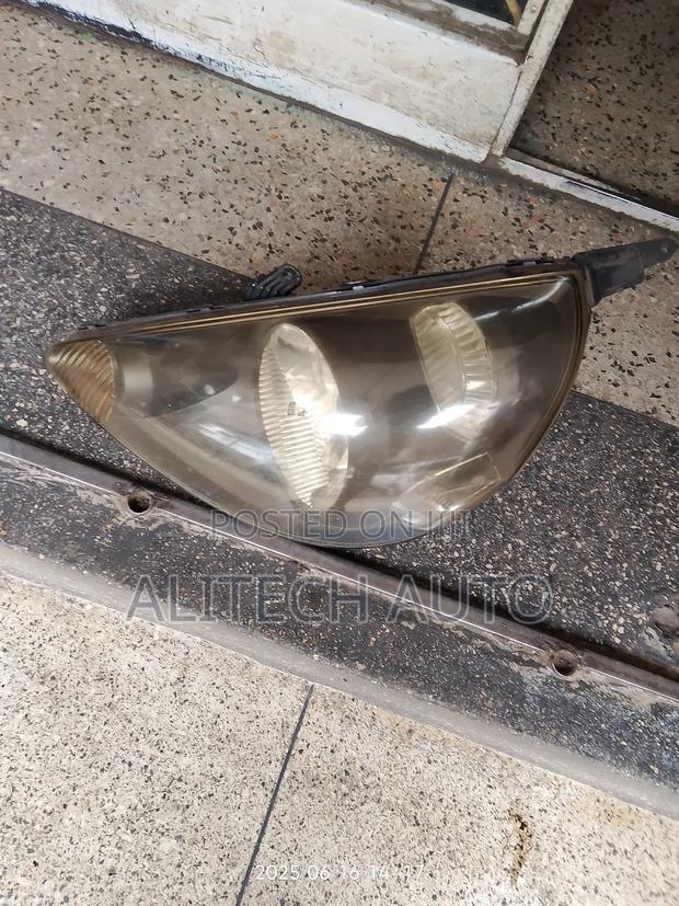 Headlight Honda Fit 2005 Zenon