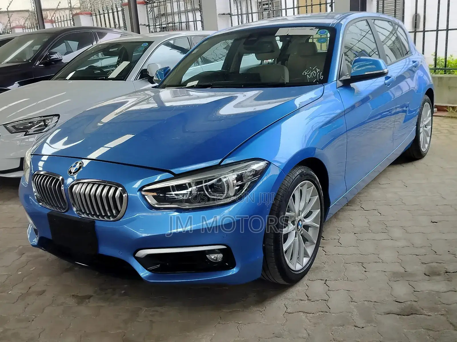 BMW 118i 2018 Blue