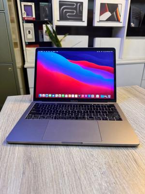 Laptop Apple MacBook Pro 2017 8GB Intel Core I5 SSD 512GB - main view