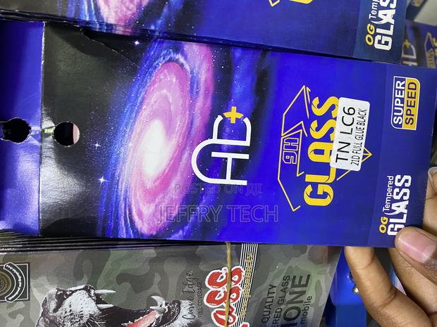 Tqlgy Screen Protector iPhone 15 Pro Anti-Spy Tempered Glass - thumbnail 2