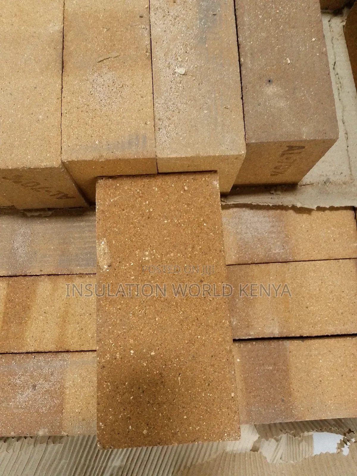 70% Alumina Refractory Bricks 230x115x75mm for Extreme Heat