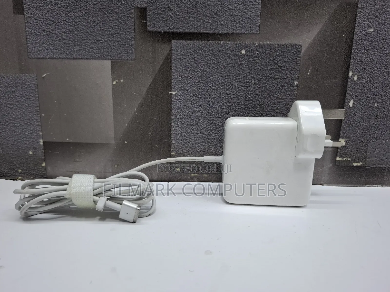 Mac Book Pro Charger - 60w L-tip Power Adapter