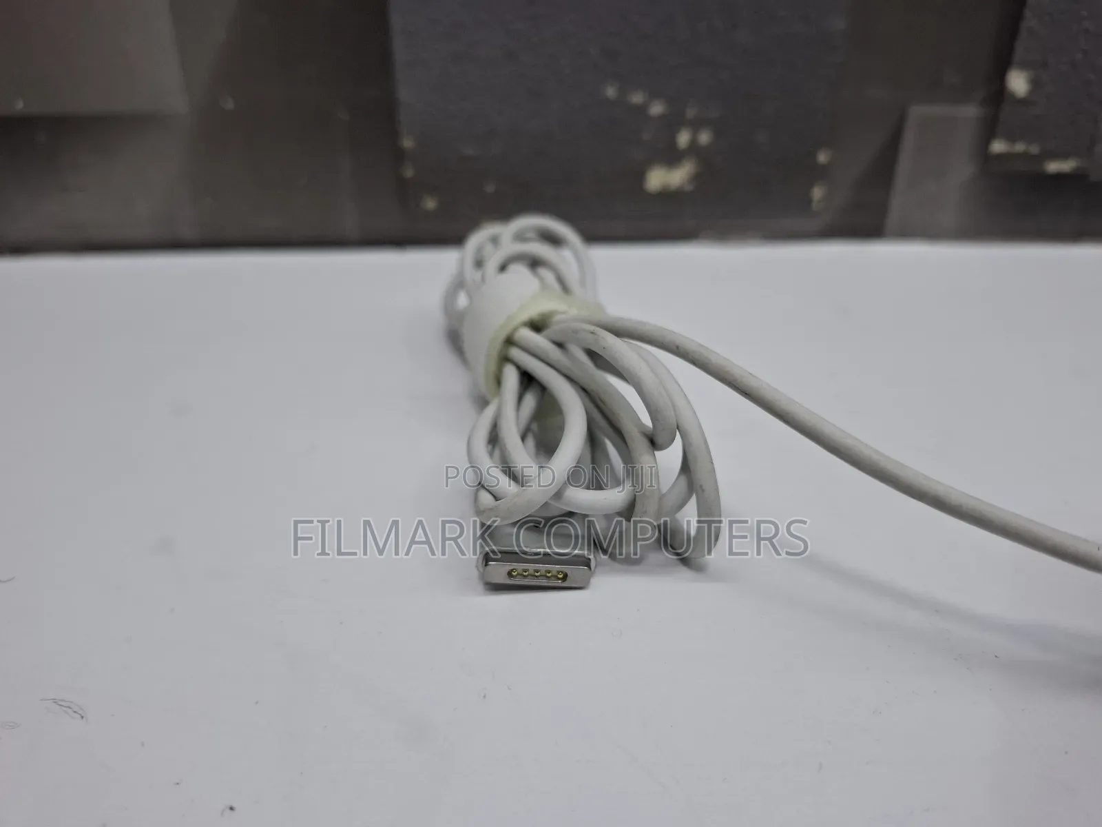 Mac Book Pro Charger - 60w L-tip Power Adapter